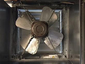 業務用換気扇洗浄後 (2)